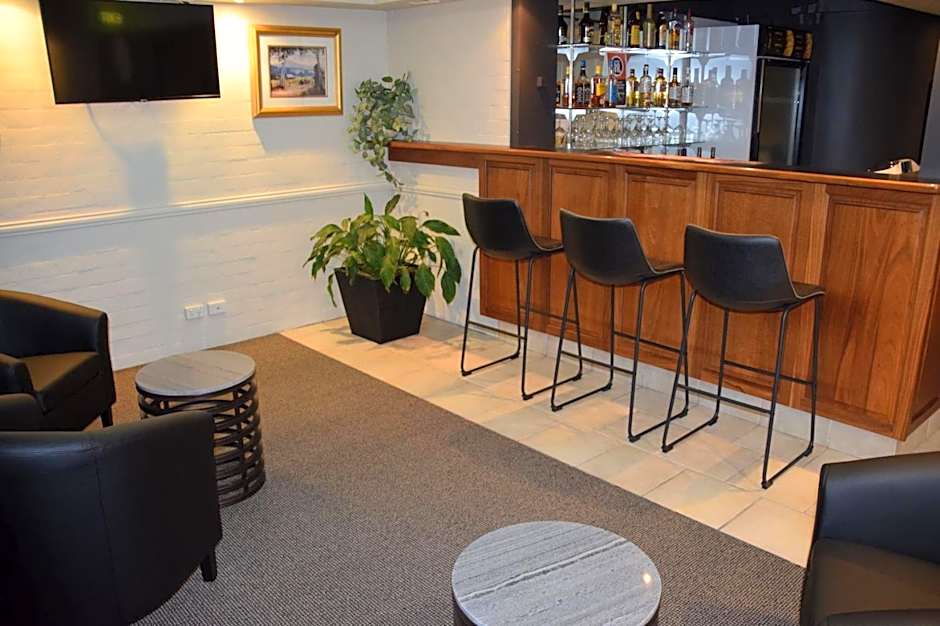 Best Western Coachman's Inn Motel