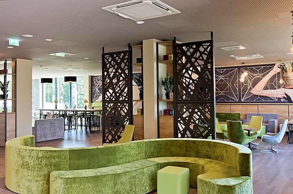 Super 8 by Wyndham Munich City North