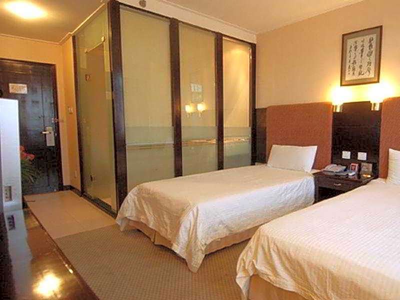 Home Inn Ningbo Tianyi  Plaza Center