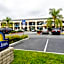 Days Inn & Suites by Wyndham Artesia