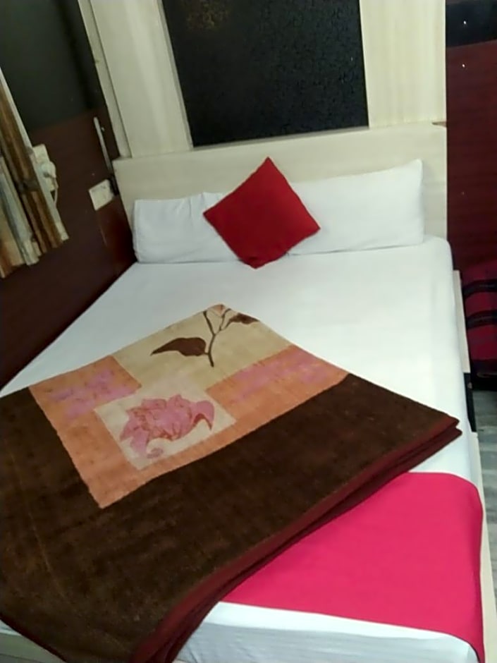 Abhineet Palace Hotel