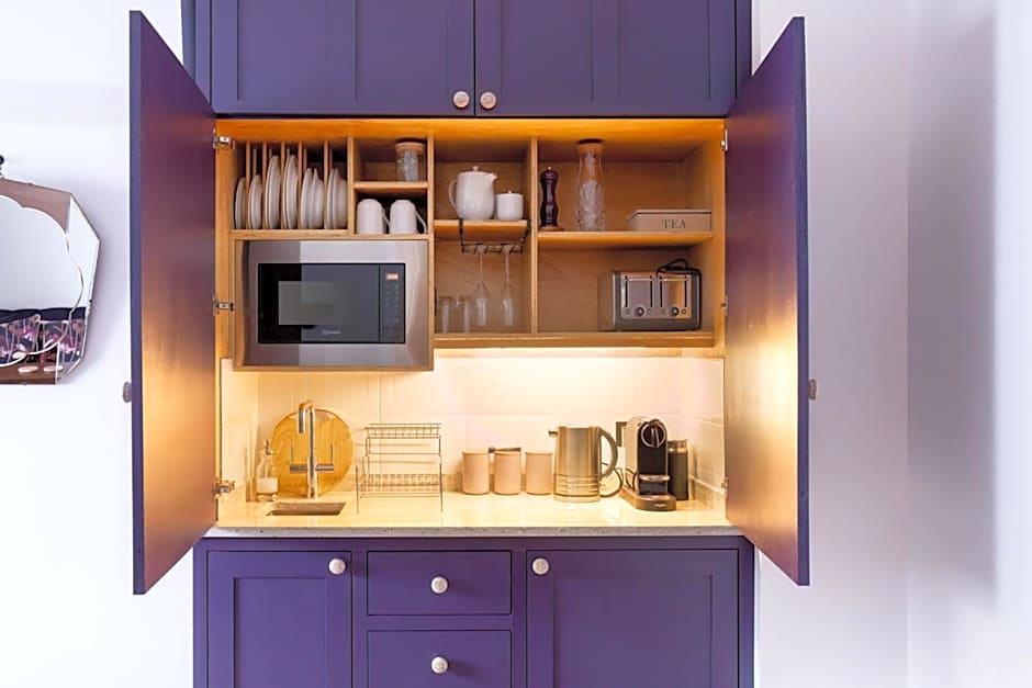 Apartments at Number 16 - The Jolly Coopers