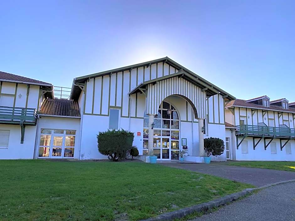 Maisonnette avec terrasse village vacances, Draps en option