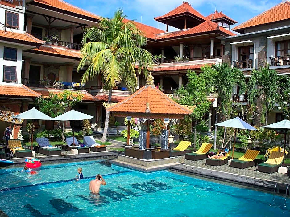 La Inn Hotel