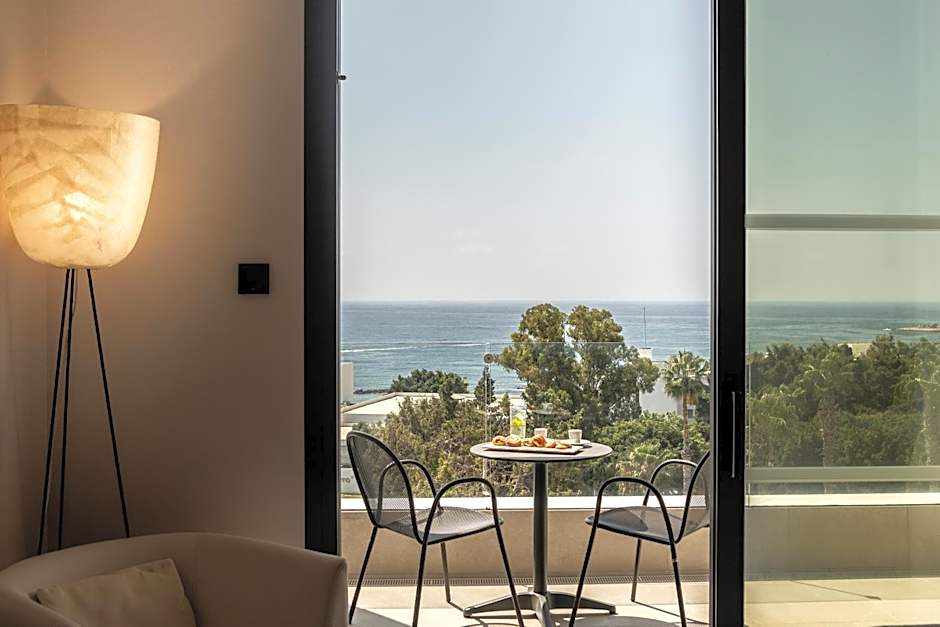 Anemi Hotel & Suites