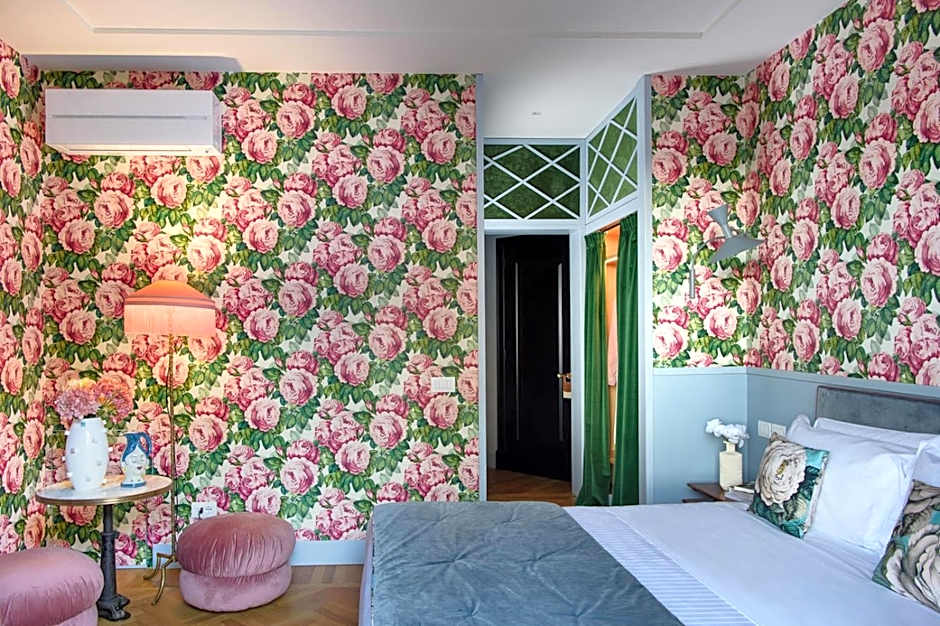 Velona's Jungle Luxury Suites