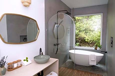 White Haus 2 - Rainforest heaven close to beaches