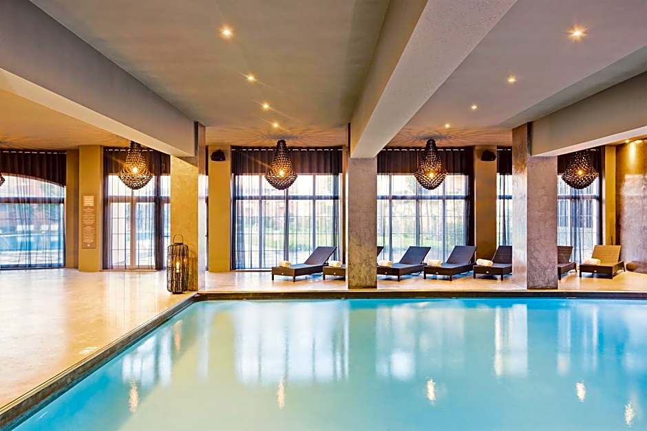 Photo 1 of 62 of Ama Islantilla Resort