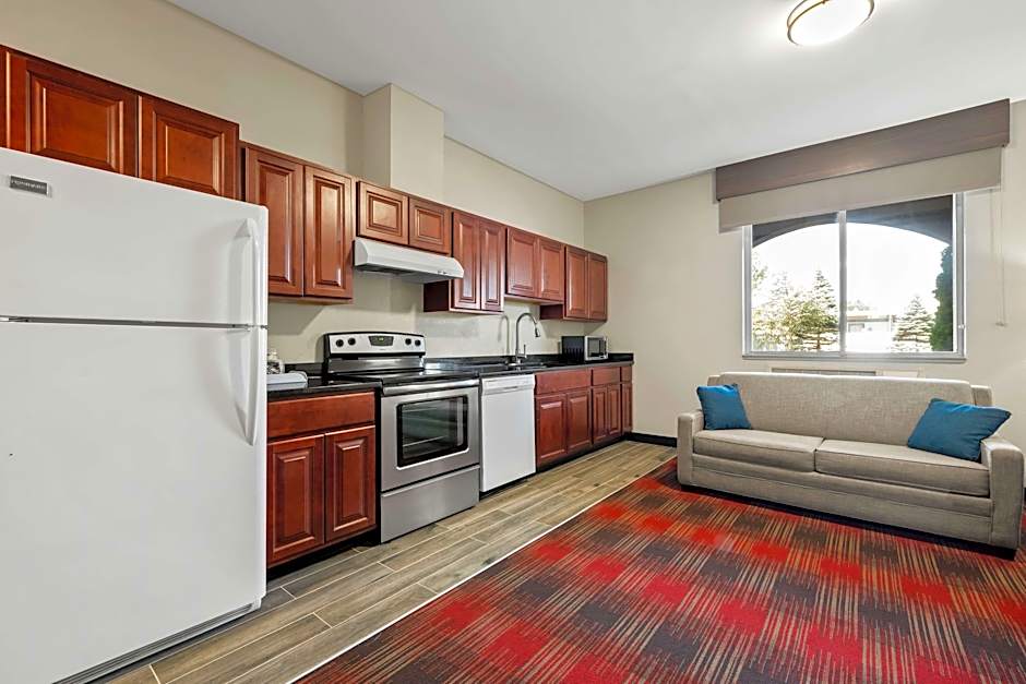 Photo 1 of 6 of 2 Bedroom Multiple Beds Suite