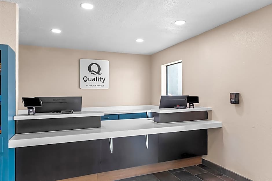 Quality Inn & Suites Port Lavaca near Lighthouse Beach