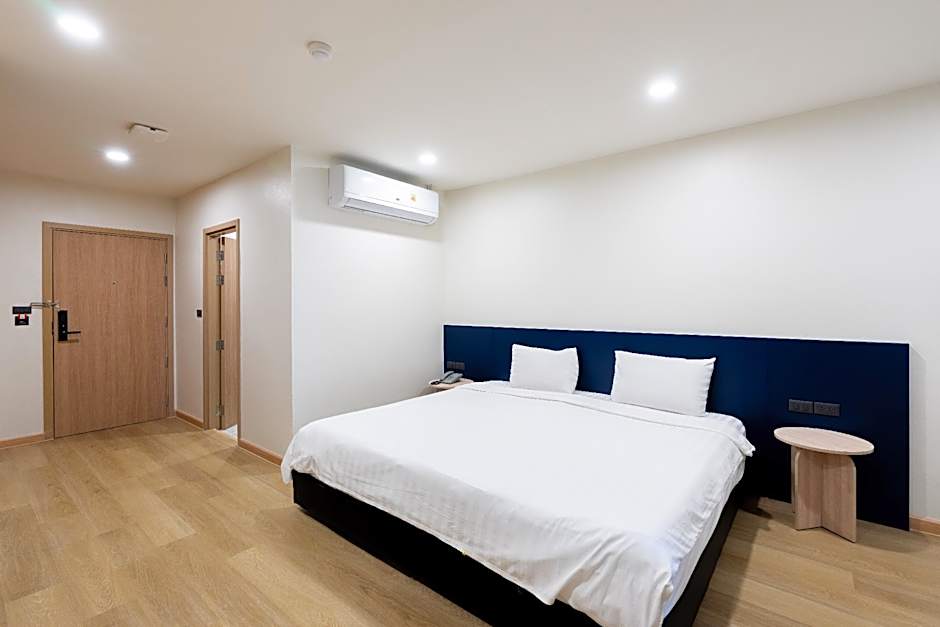 CA Hotel and Residence