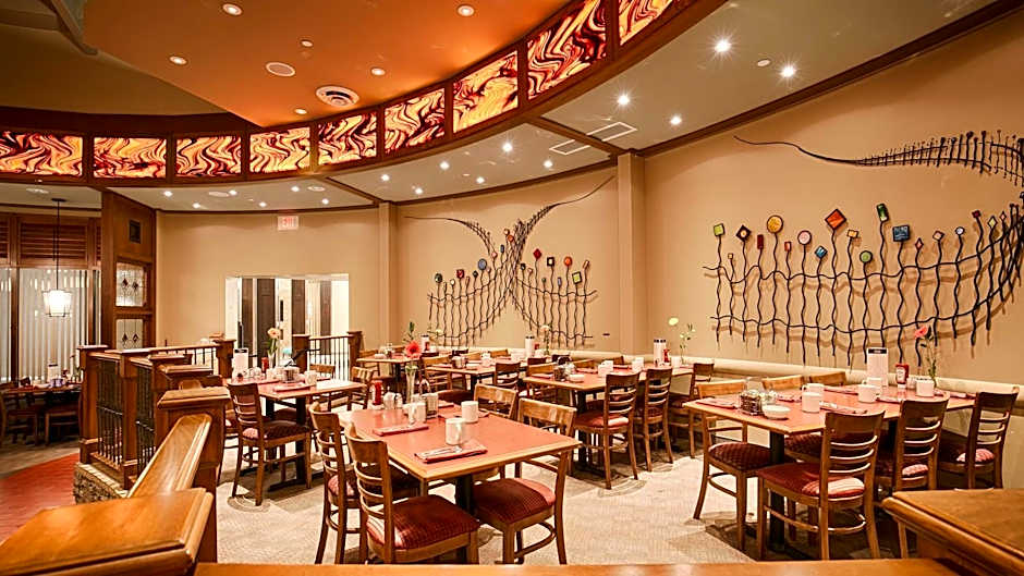 Best Western Plus Lamplighter Inn & Conference Centre