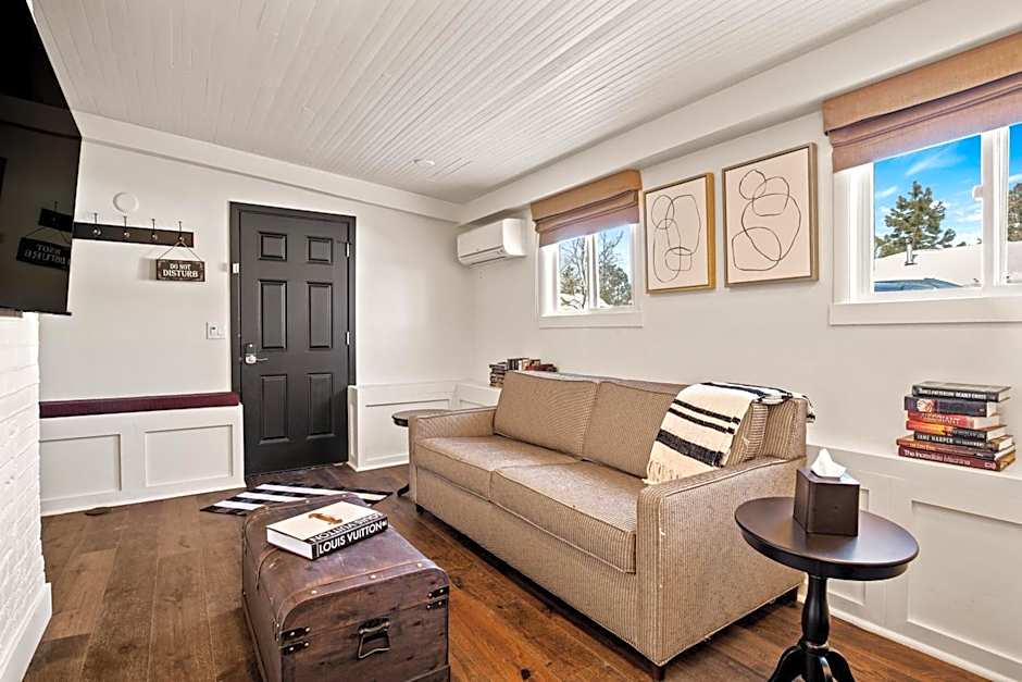 Bespoke Inn Flagstaff