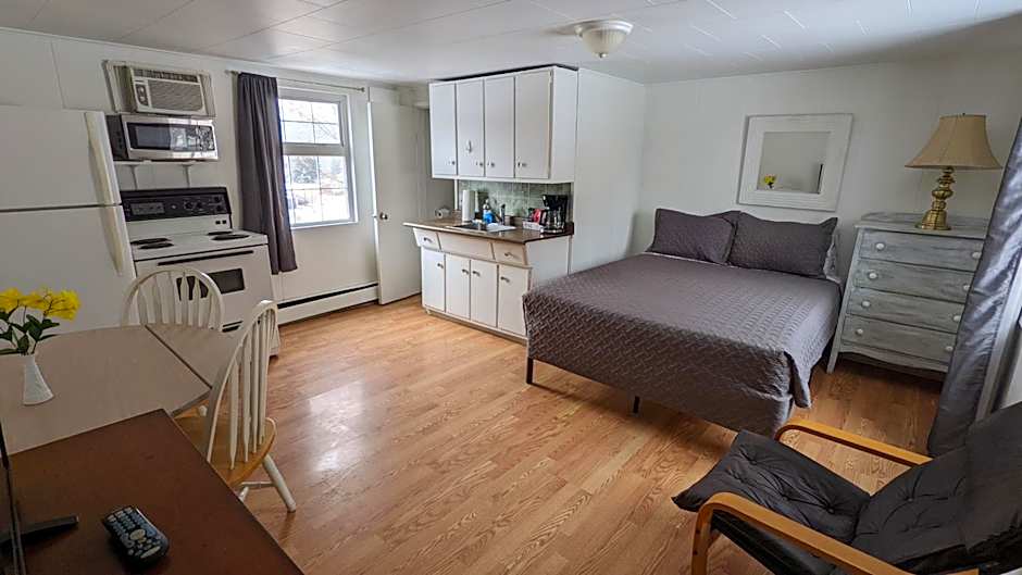 Deerview Lodge & Cabins - Princeton BC