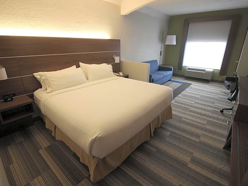 Holiday Inn Express & Suites Houston - Memorial Park Area