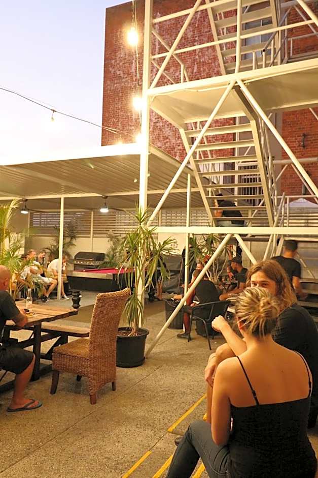 Britannia on William Backpackers