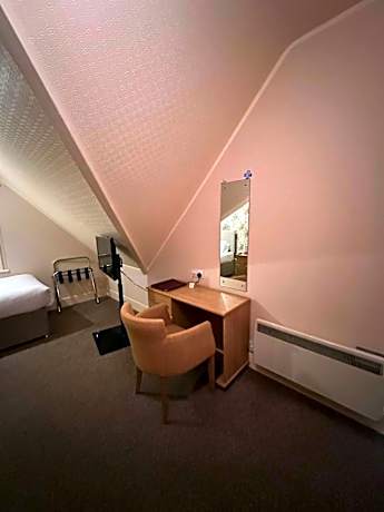 Standard Single Room with Shower