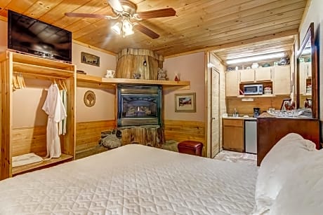 Standard Queen Room