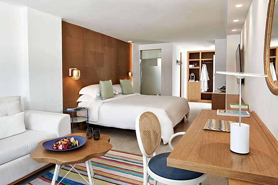 Myconian Korali Relais & Chateaux