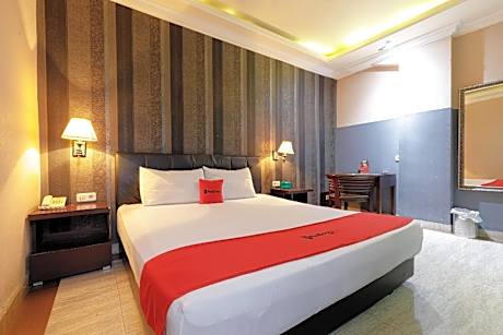 RedDoorz Plus near Simpang Tiga Tritayasa Cilegon