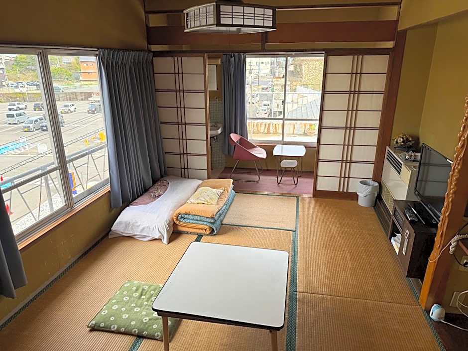 Miyoshiya Ryokan