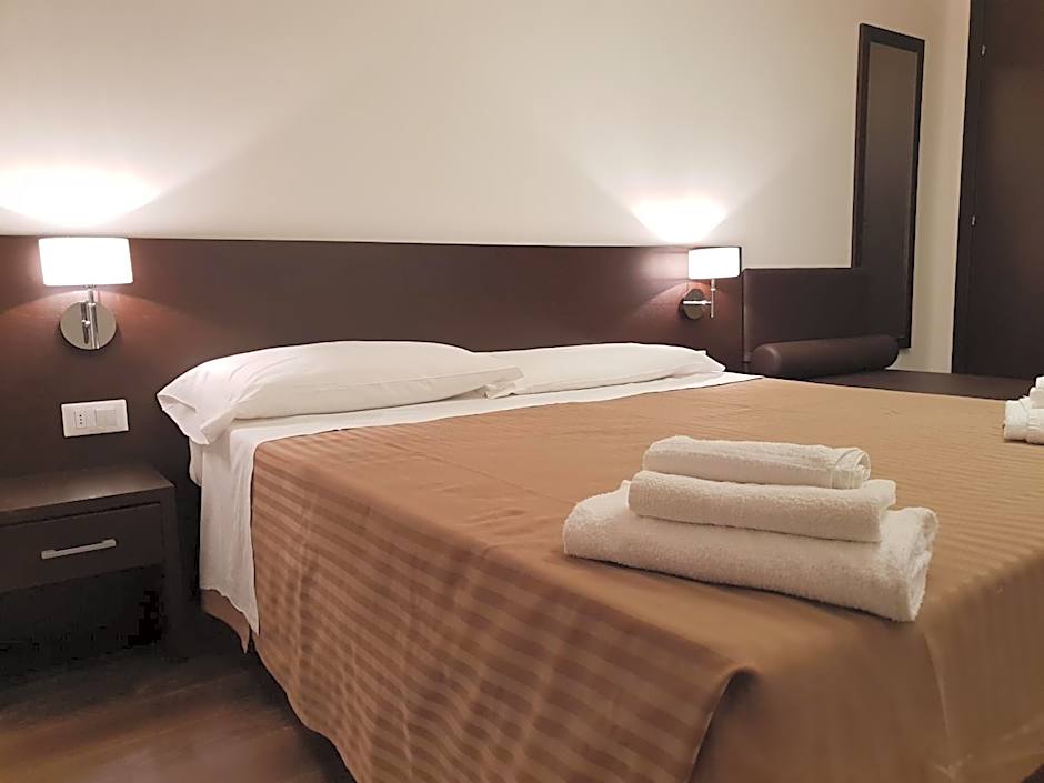 HOTEL DIAMANTE