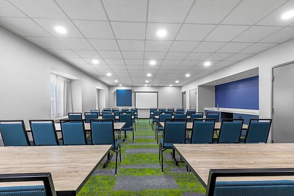 Spark by Hilton Wilkes Barre