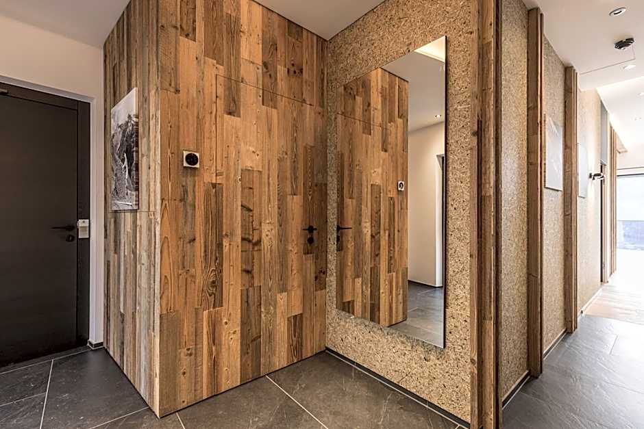 Perfect Lodgings Panorama