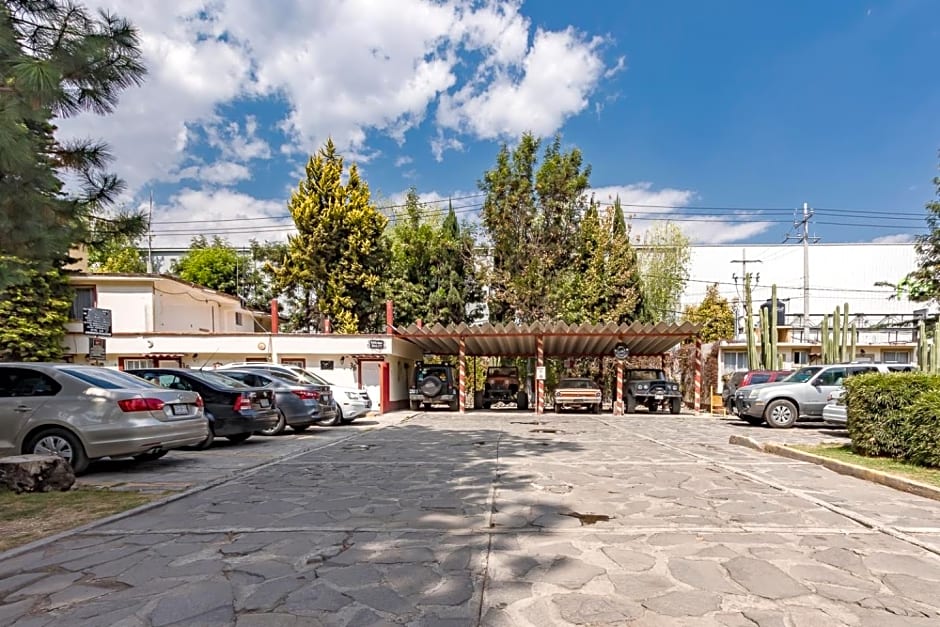 Ayenda Mesón del Río