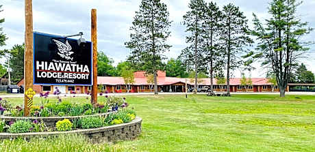 Hiawatha Lodge Inn