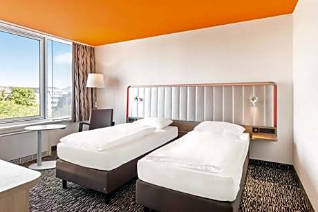 Comfort Twin Room - Higher Floor