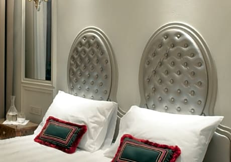 CLASSIC – Small room with lake view