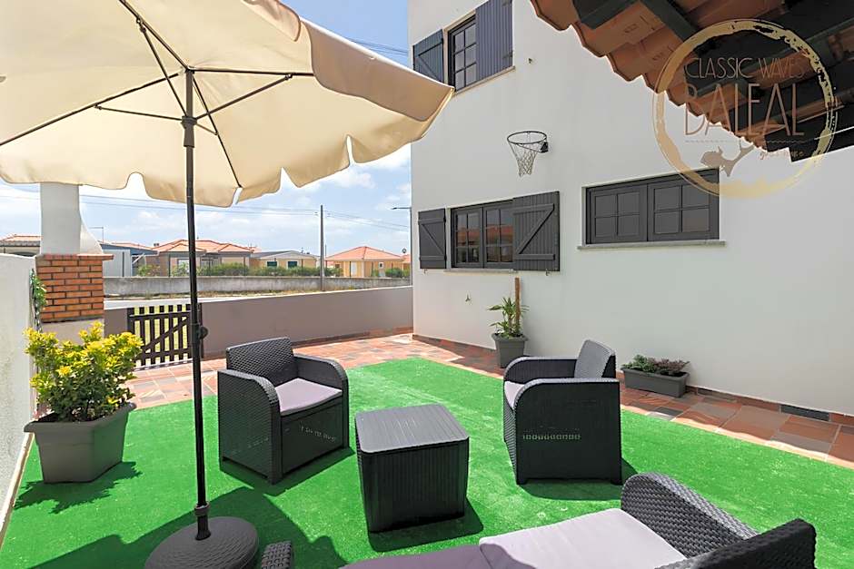 Baleal Classic Waves Guest House