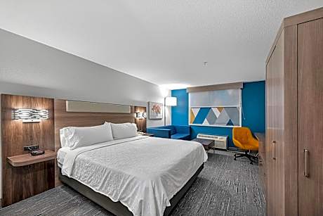 King Room with Sofa Bed