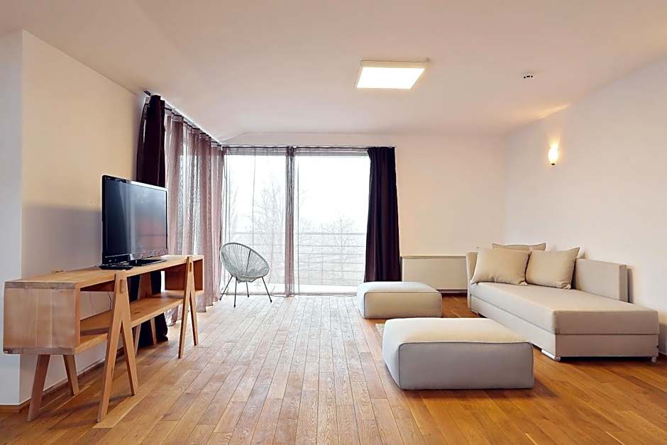 Living In Aparthotel