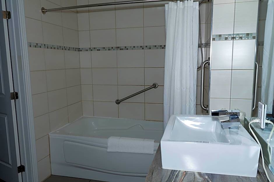 Travelodge by Wyndham Roberval