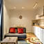 Apt with Antique Floor & lots of Sun Light