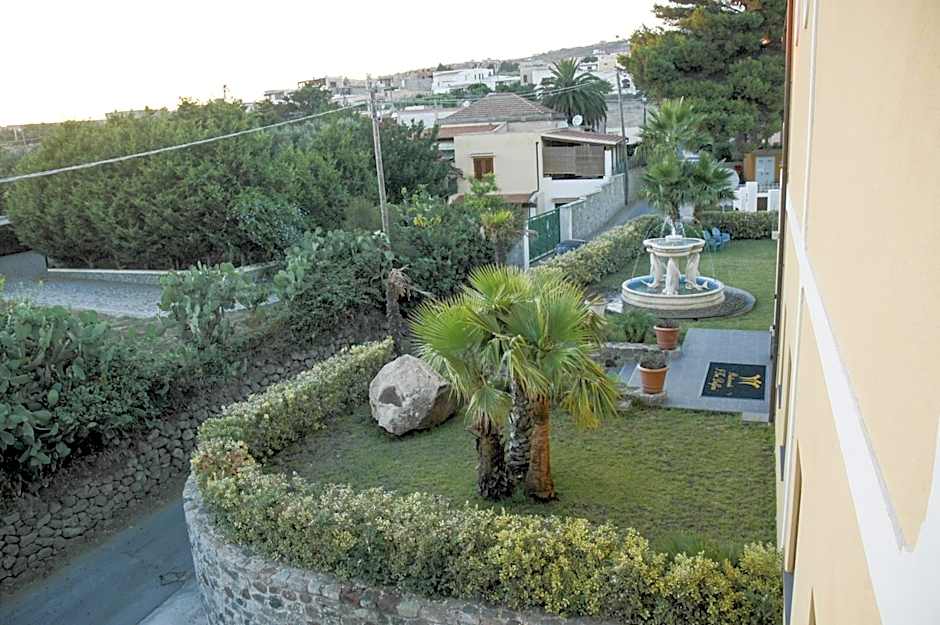 Eolian Residence