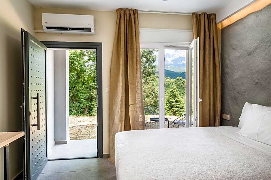 Gefiri Plakas Hotel, Tzoumerka