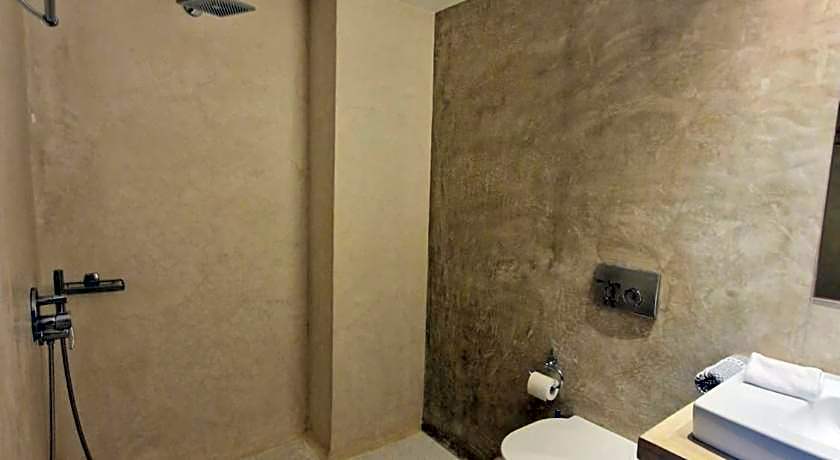 Galaxy Suites & Spa
