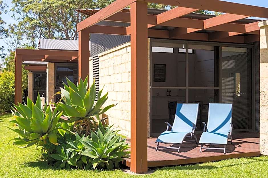 By the Beach B&B Self Contained Apartments