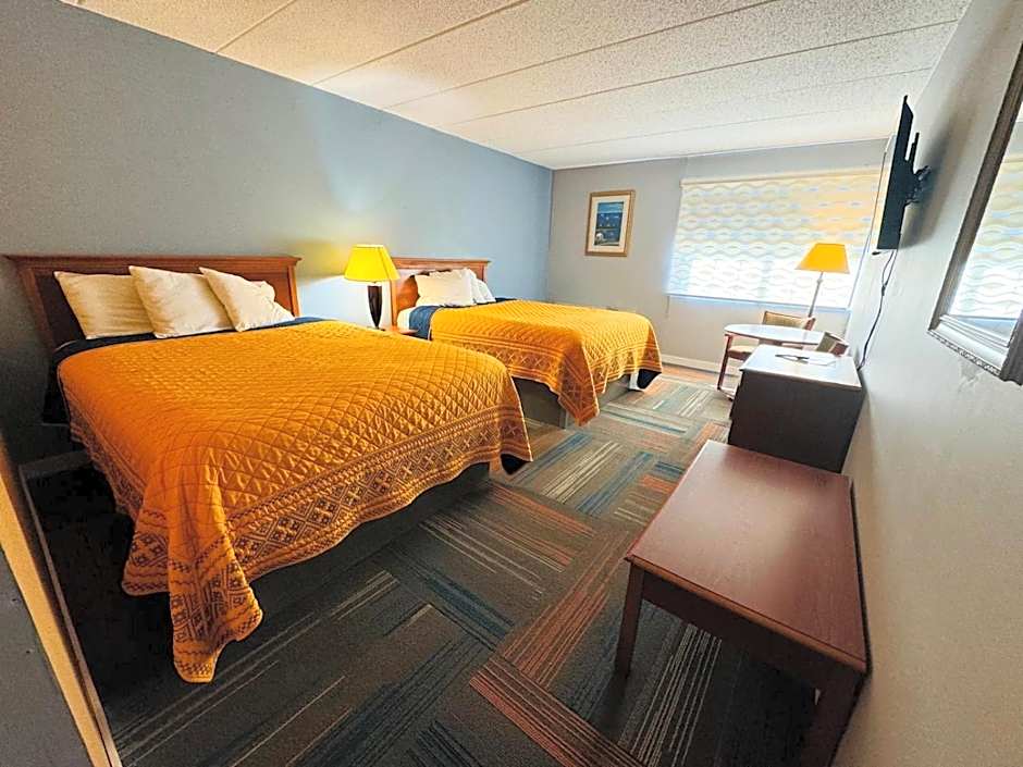 Mystic River Hotel & Suites