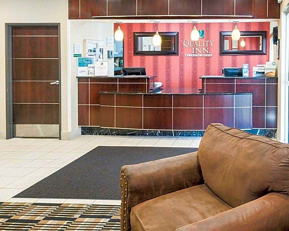 Quality Inn - In the business district