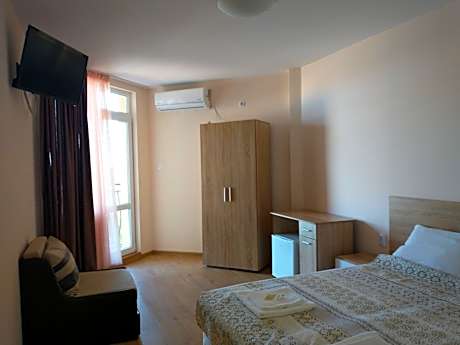 Double or Twin Room with Extra Bed