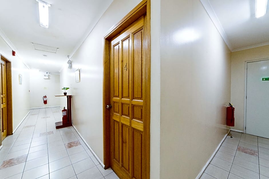 RedDoorz @ Clarkview 21st Street Angeles City