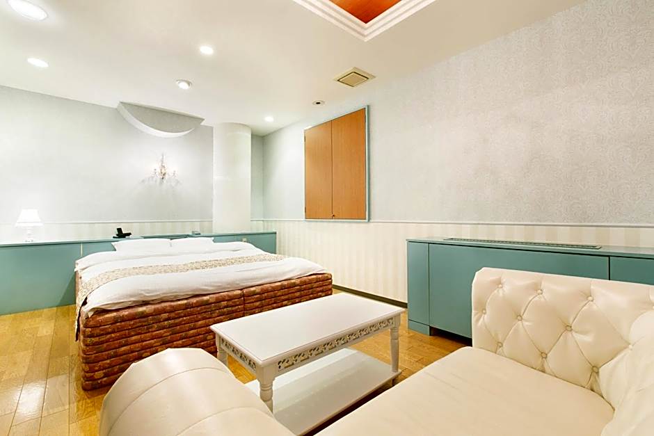 Hotel Luna (Adult Only)
