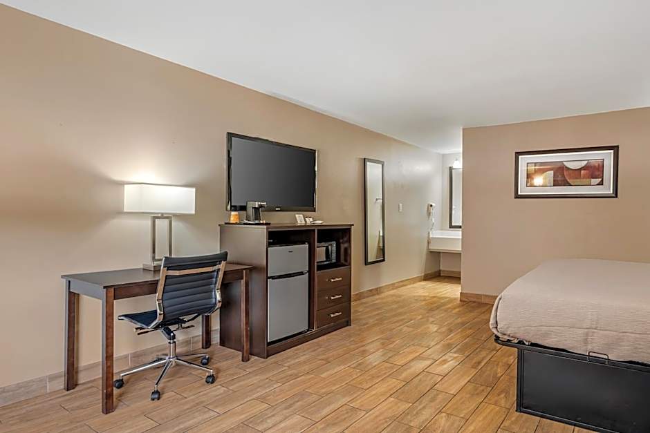 Quality Inn & Suites