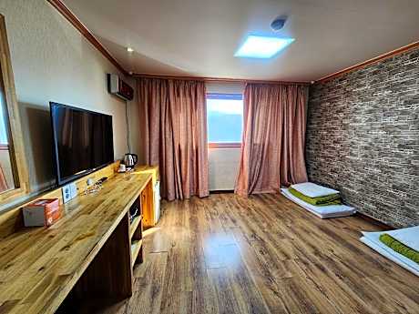 Korean Traditional Ondol Room