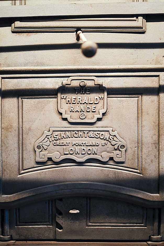 The Black Lion Pub & Boutique Guesthouse