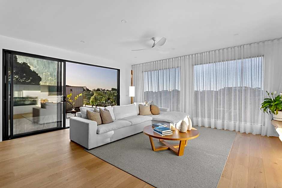 Panoramic Bayview Luxe